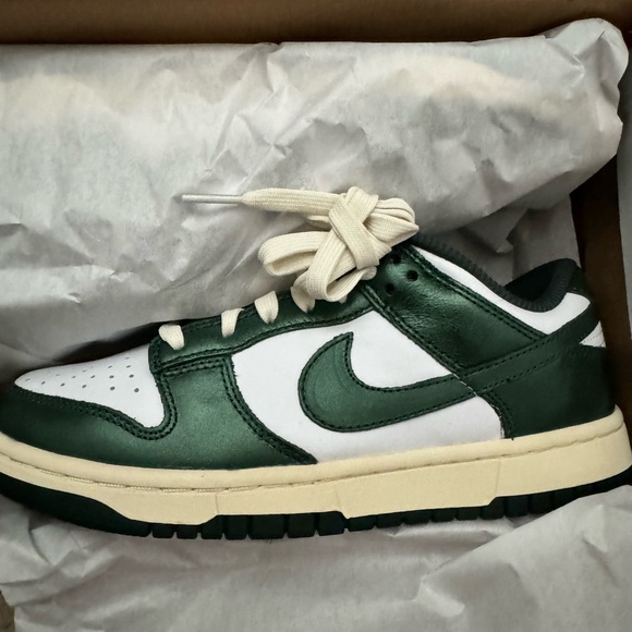 Green and white Nike Dunks - Picture 1 of 4